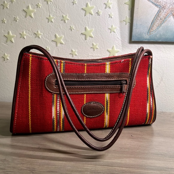 Vintage Handbags - Vintage western style saddlebag purse leather & woven material made in Guatemala
